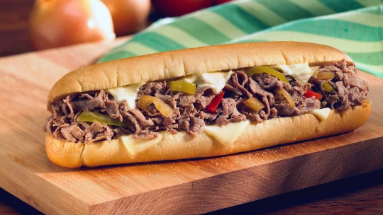 Redakční tipy do karantény: Víno, dokument a&nbsp;cheesesteak odvedle