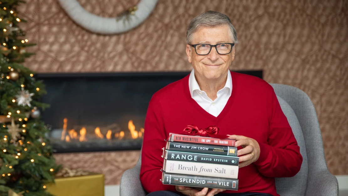 Bill Gates a jeho letošní čtenářský deníček. Inspirujte se dobrými knížkami pro mizerný rok