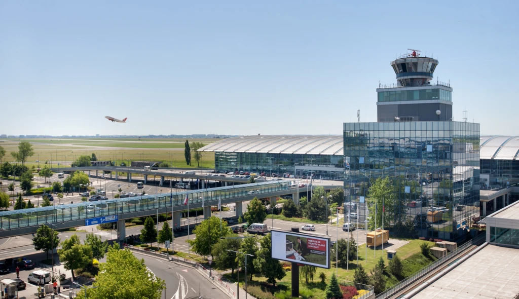Pražské letiště se dočká nové dráhy, do sedmi let z&nbsp;ní vzlétnou první letouny