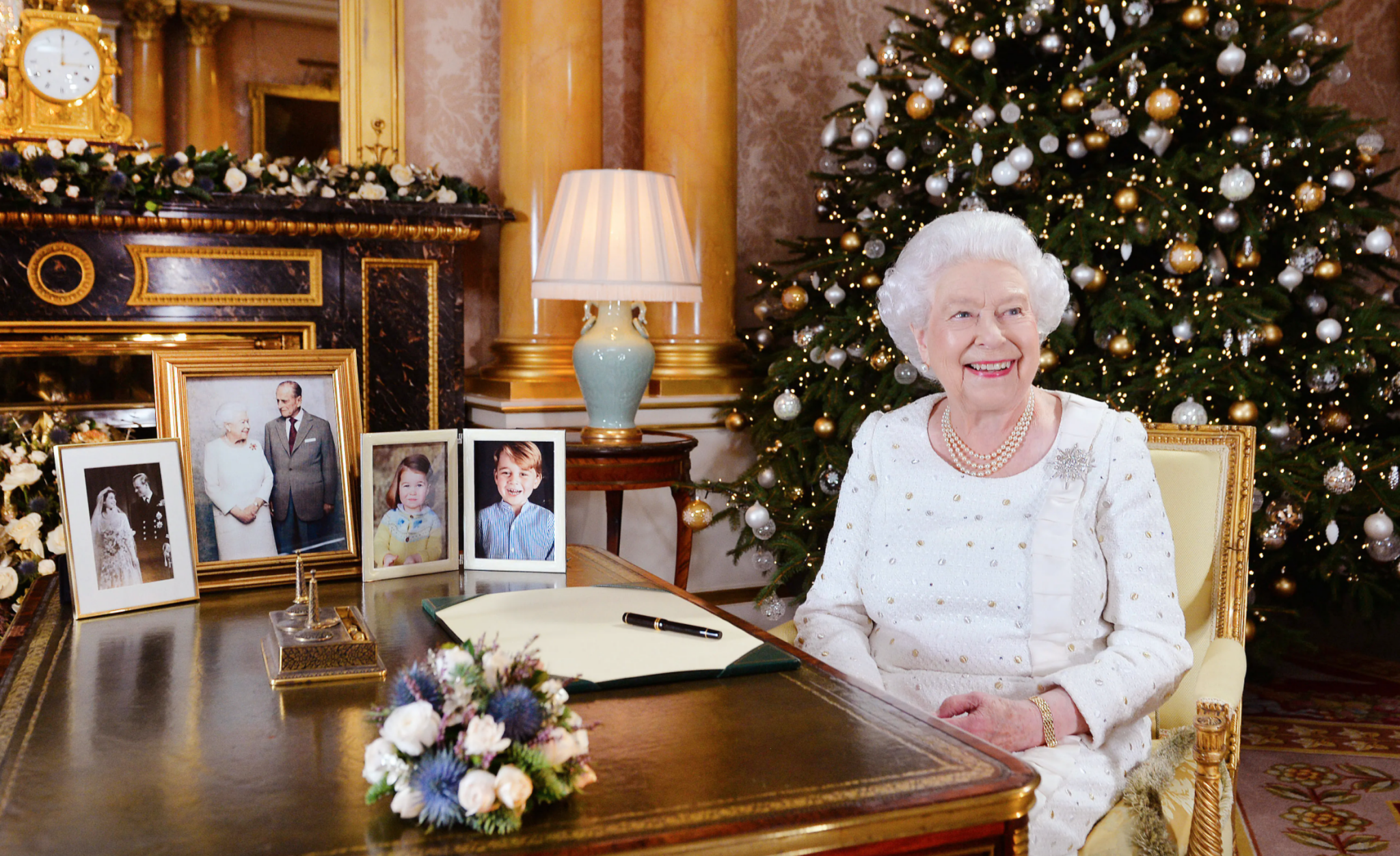 Oslavte advent s královnou. Windsor je vánočně vyzdoben a na měsíc se otvírá veřejnosti
