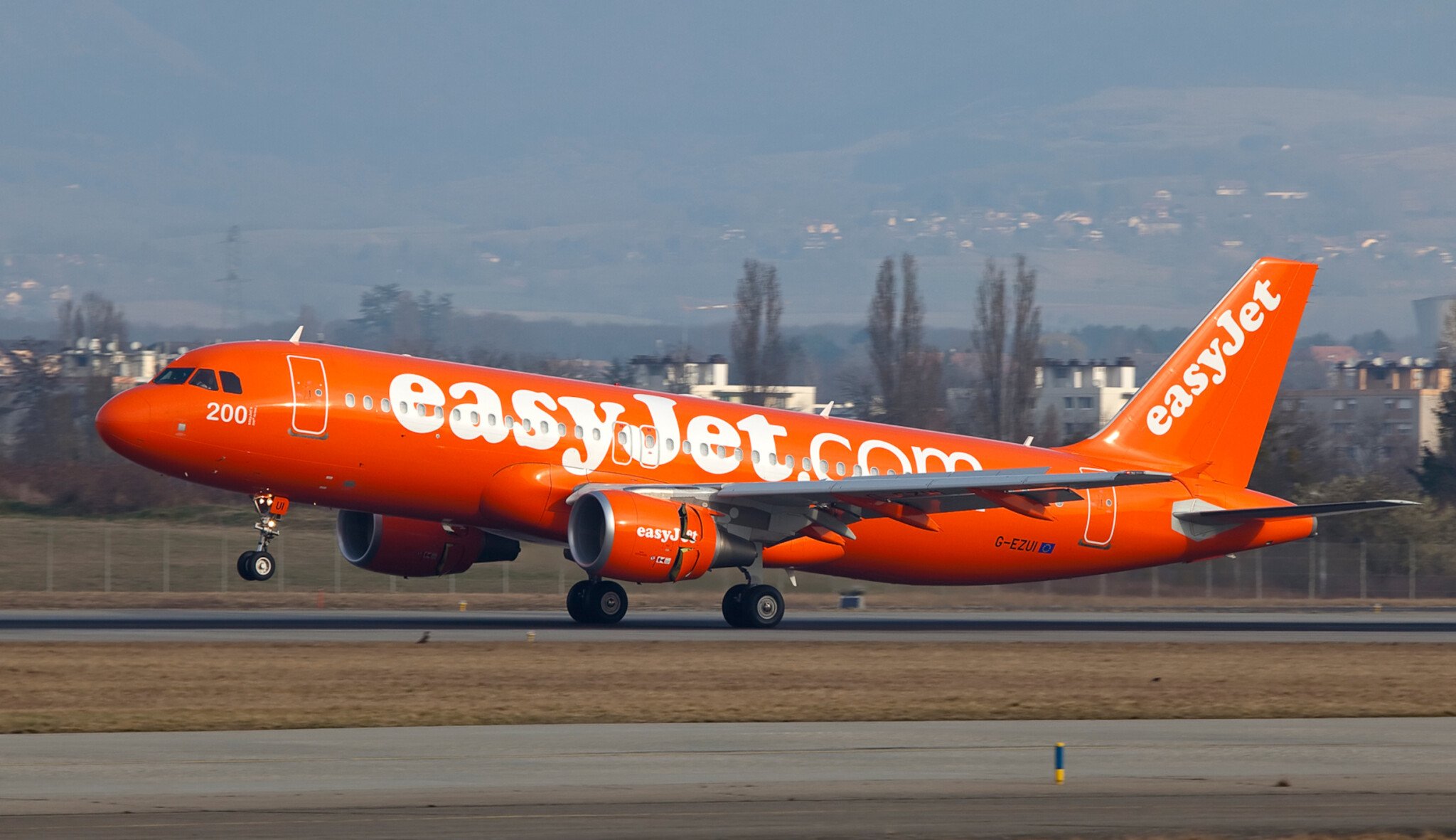 EasyJet koupí 56 letadel za 6,5 miliardy. Navzdory nedostatku personálu