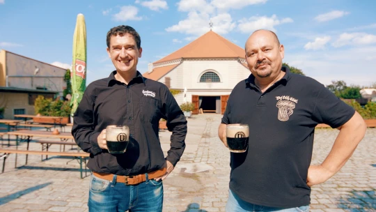 Podivní nadšenci, psalo se o&nbsp;nich kdysi. Dnes dva kamarádi provozují nejkrásnější pivovarské muzeum v&nbsp;Česku