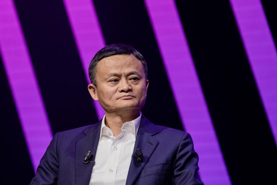 Ant Group miliardáře Jacka Ma se změní na holding, bude podléhat stejné regulaci jako banky