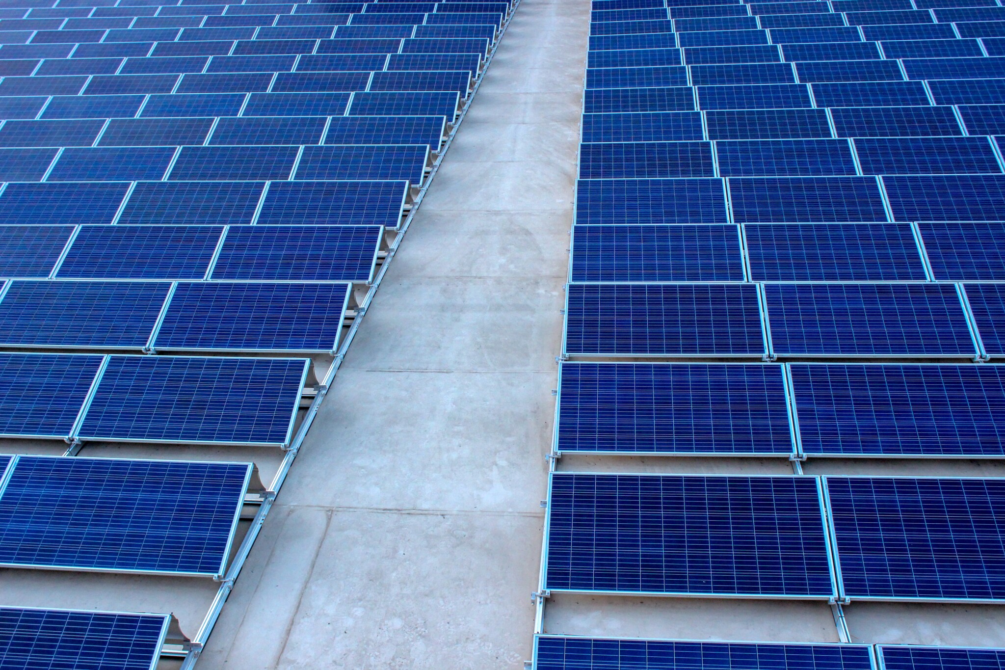 Ať žije slunce! Společnost Solek získala úvěr na výstavbu solárních elektráren v Chile