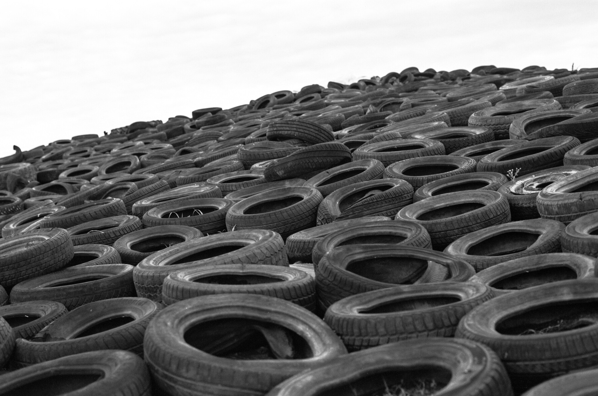Je to jízda. Goodyear koupí výrobce pneumatik Cooper za 2,8 miliard dolarů