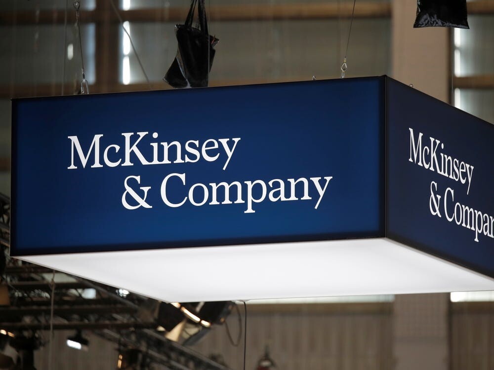Konzultační společnost McKinsey zaplatí 573 milionů dolarů kvůli opioidové krizi v USA