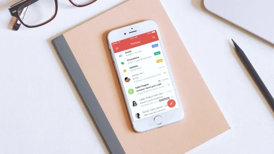 Používáte ve svém iPhonu aplikaci Gmail? Zvažte její smazání