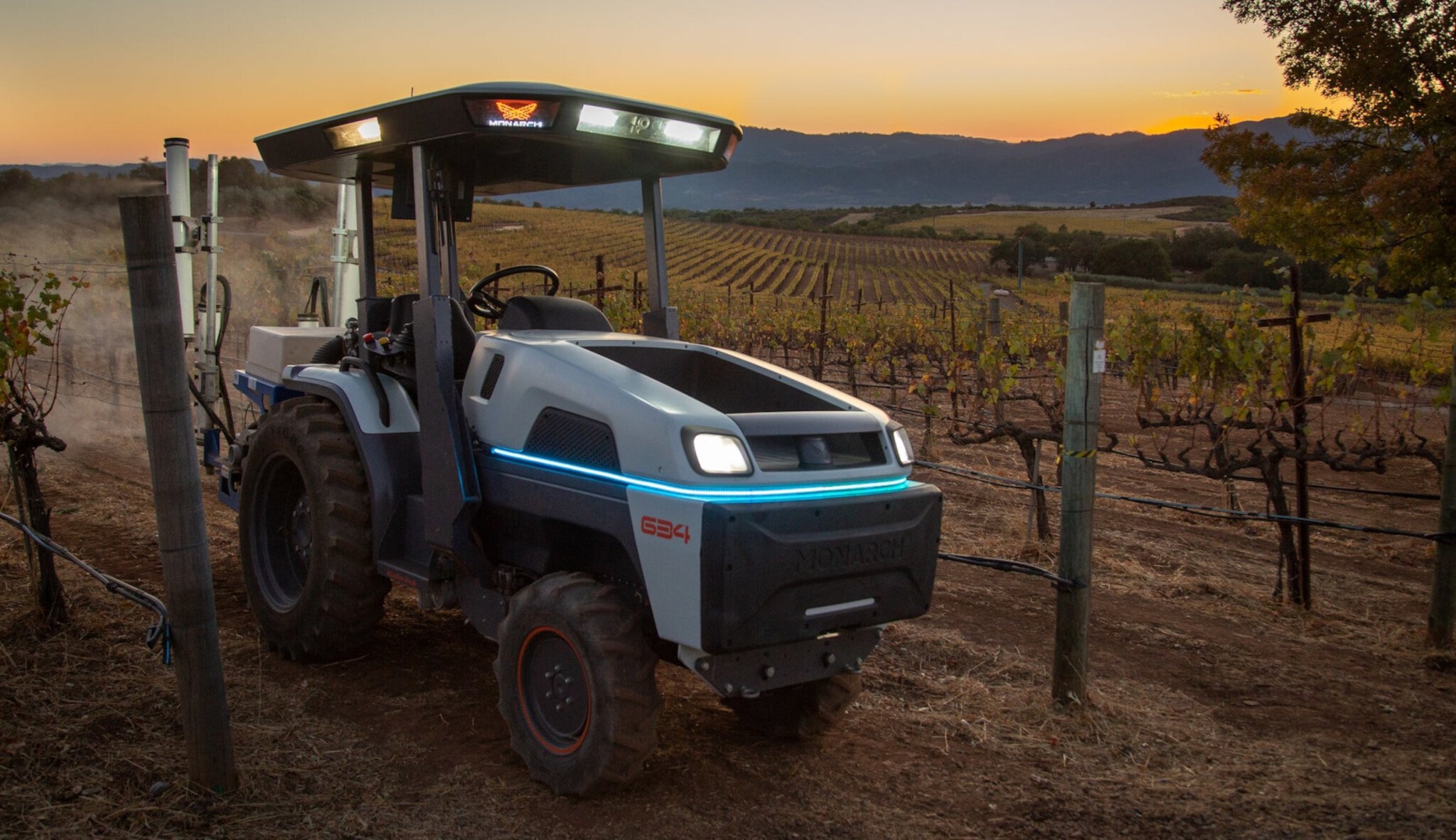 Příchod farmářských robotů. Monarch vyvíjí autonomní elektrické traktory