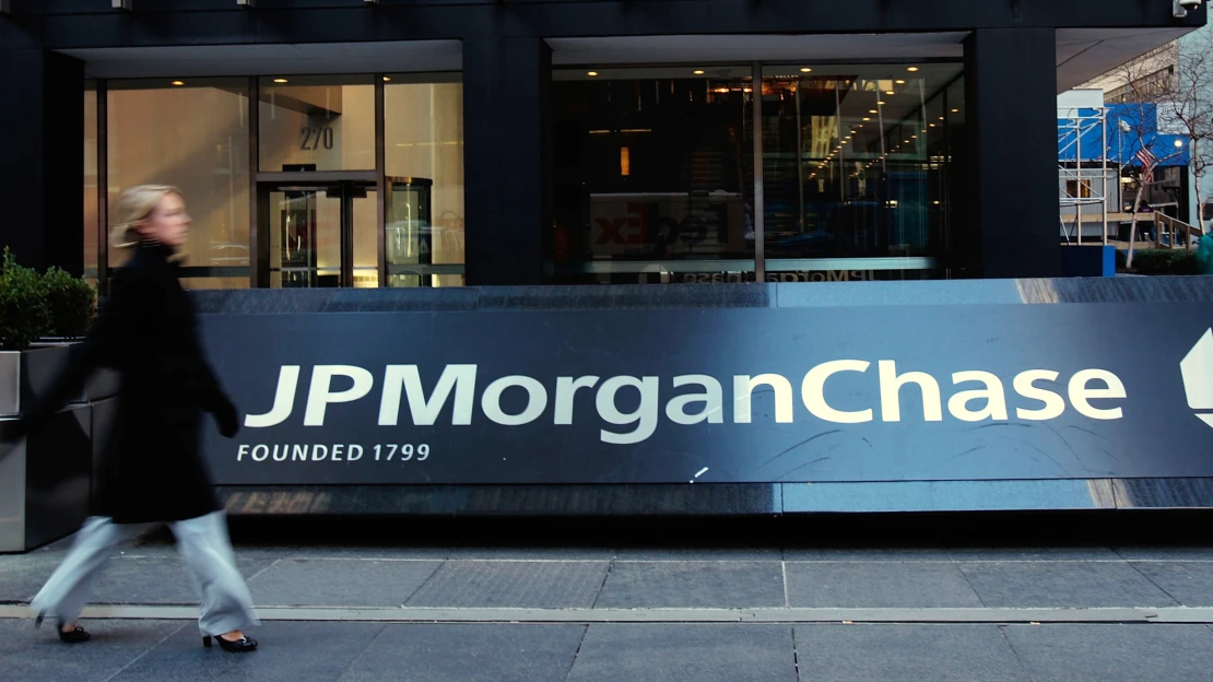 Stomilionové přiznání. Americká banka JPMorgan Chase zaplatí za porušení pravidel