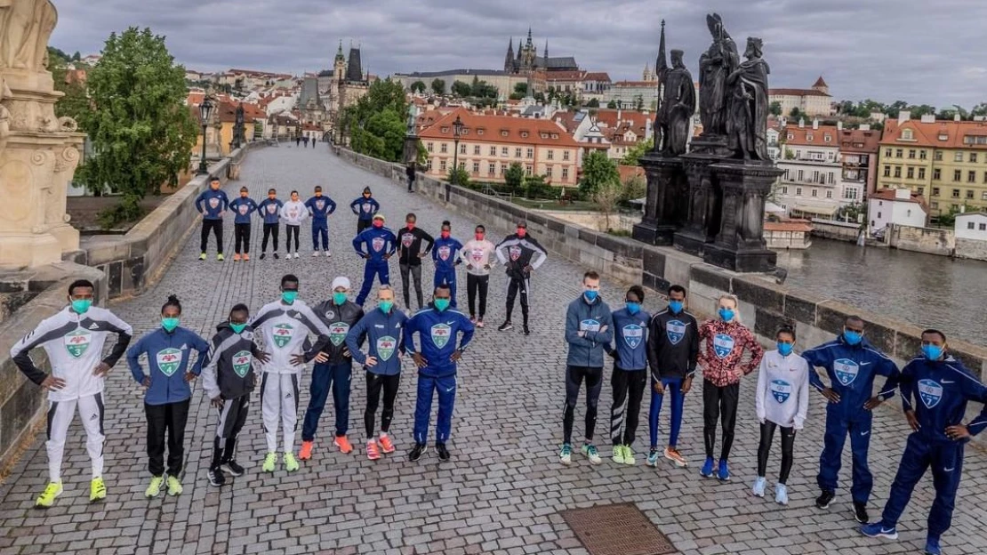 Cirkus a běh lámou pandemii. Praha rozsekla covidové okovy