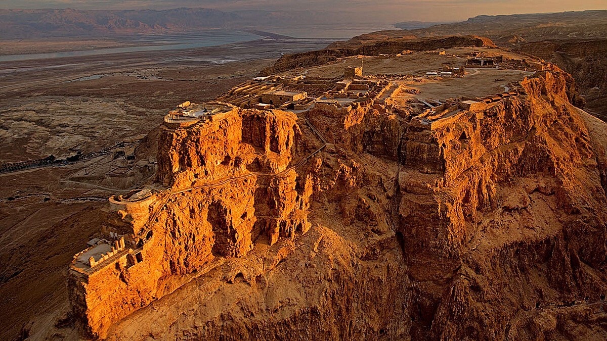 Střepy z pevnosti v hlavě. Izraelce dodnes ovlivňuje strašlivá loterie z Masady