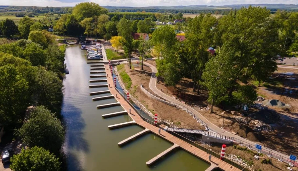 Baťův kanál v&nbsp;novém. Turistický hub je první vlaštovkou z&nbsp;miliardové modernizace