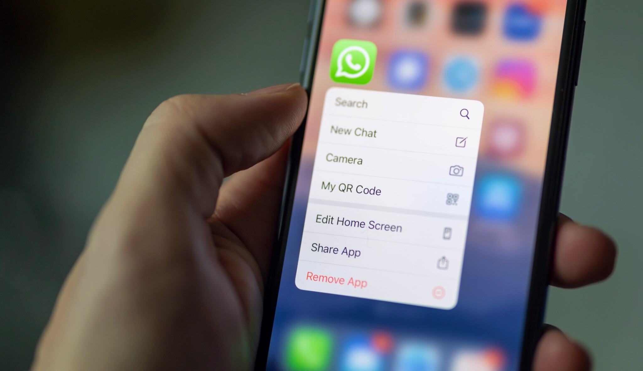 WhatsApp postihl celosvětový výpadek. Příčinu zatím společnost Meta nezveřejnila