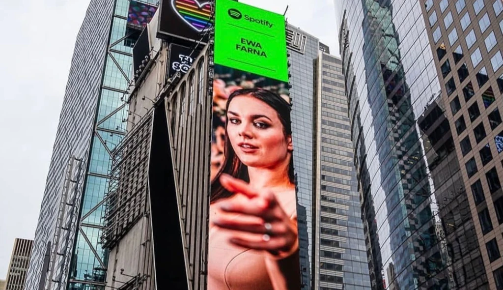 Ewa Farna v&nbsp;reklamě na Times Square! Jeden den tam stojí sto tisíc dolarů