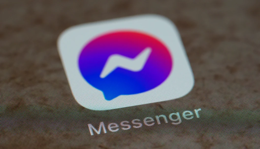 Proč byste měli soukromé zprávy přestat posílat přes Messenger?