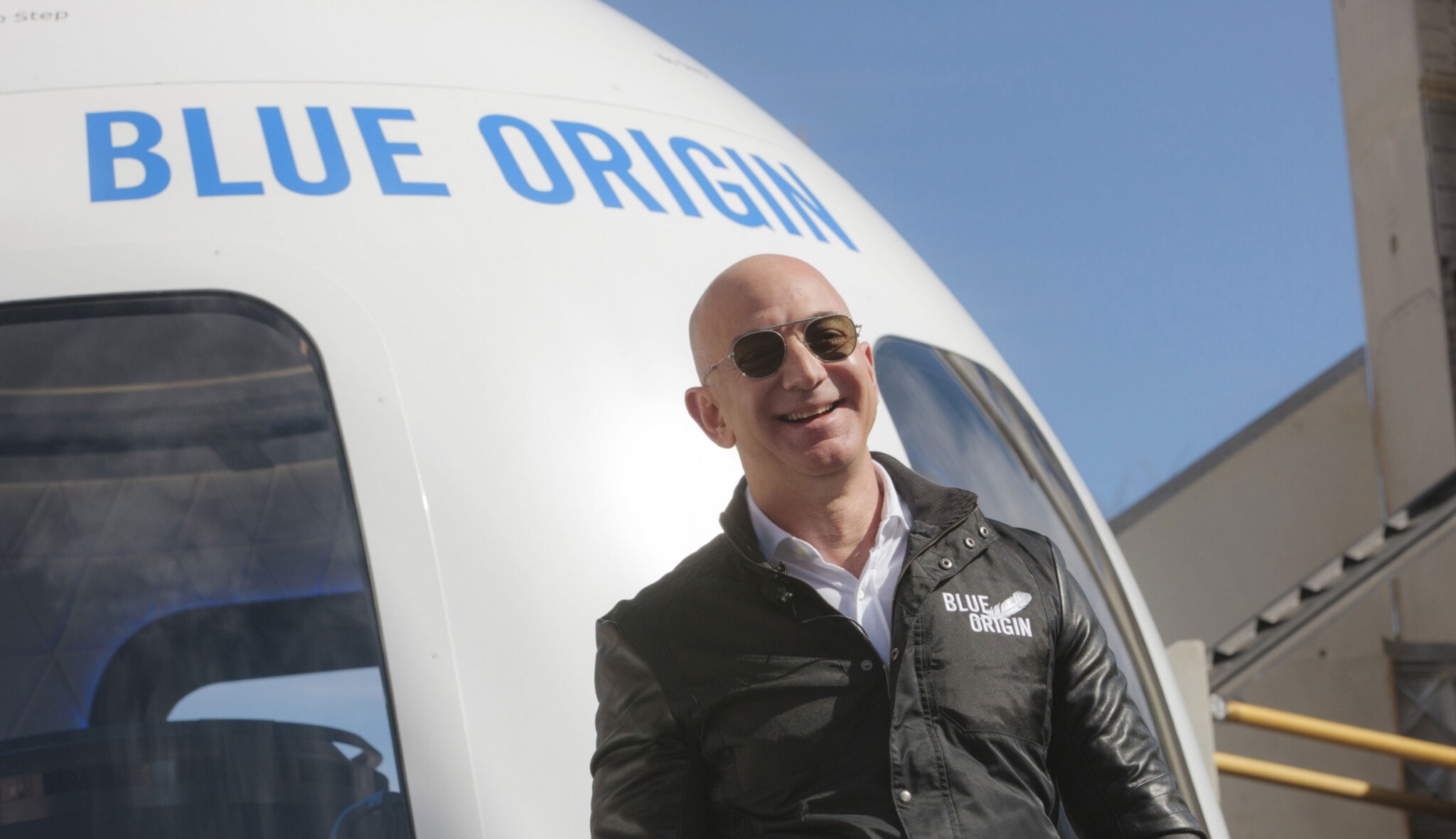 Chcete mě? Bezos nabízí NASA dvě miliardy dolarů za účast na vesmírném závodu