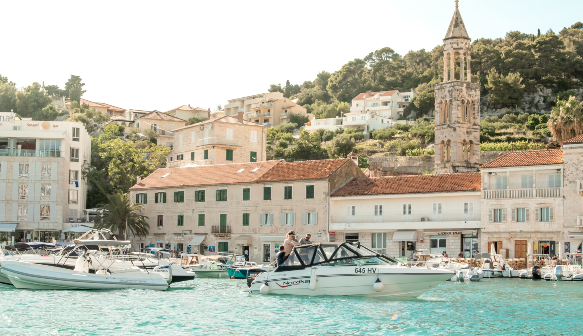 Chorvatsko v srpnu přilákalo miliony turistů. Výsledek se blíží situaci před pandemií