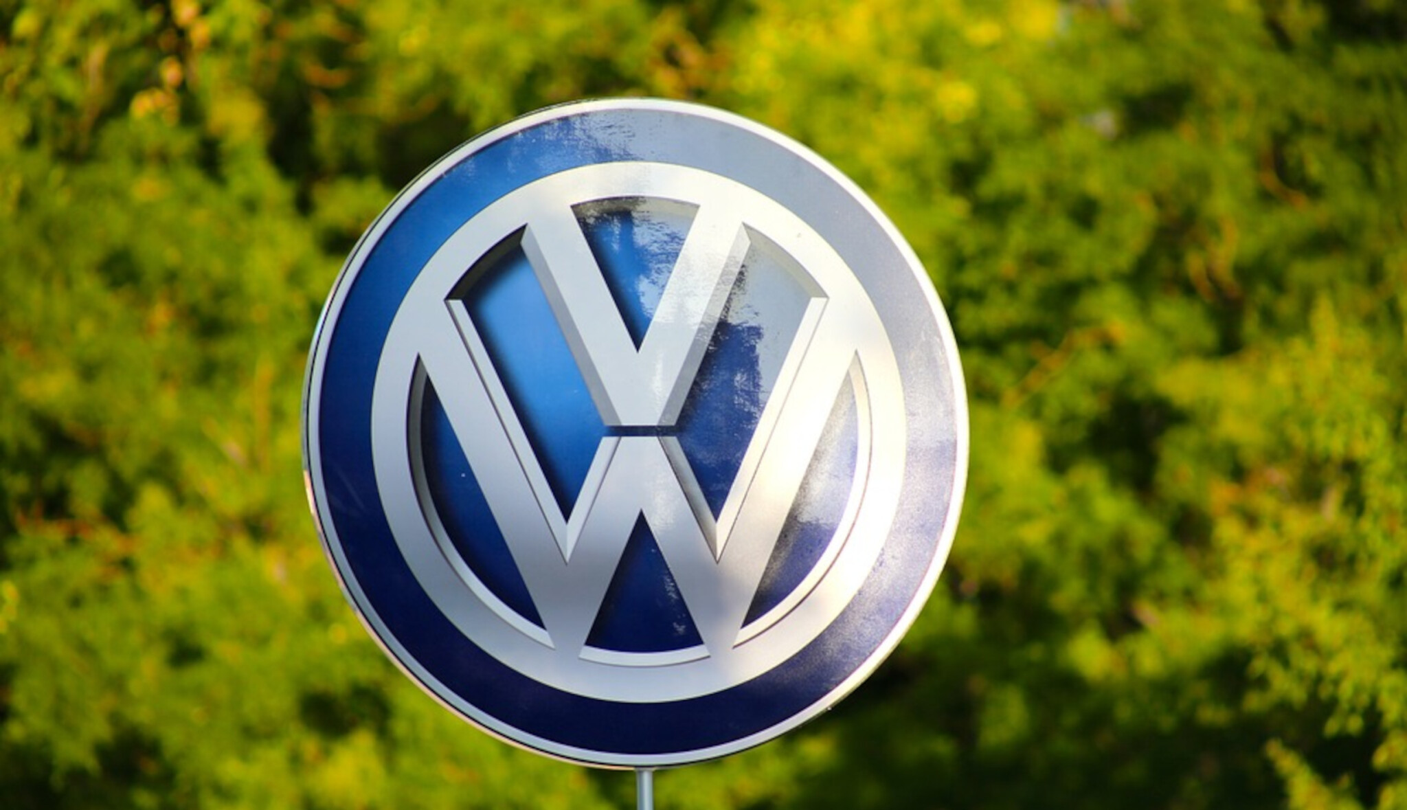 Skupina Volkswagen za sebou má rekordní půlrok a vyhlíží další růst