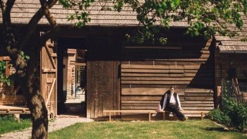 Tři neotřelá místa, kam vyrazit na výlet. Klášter, Provence na Moravě nebo stará škola