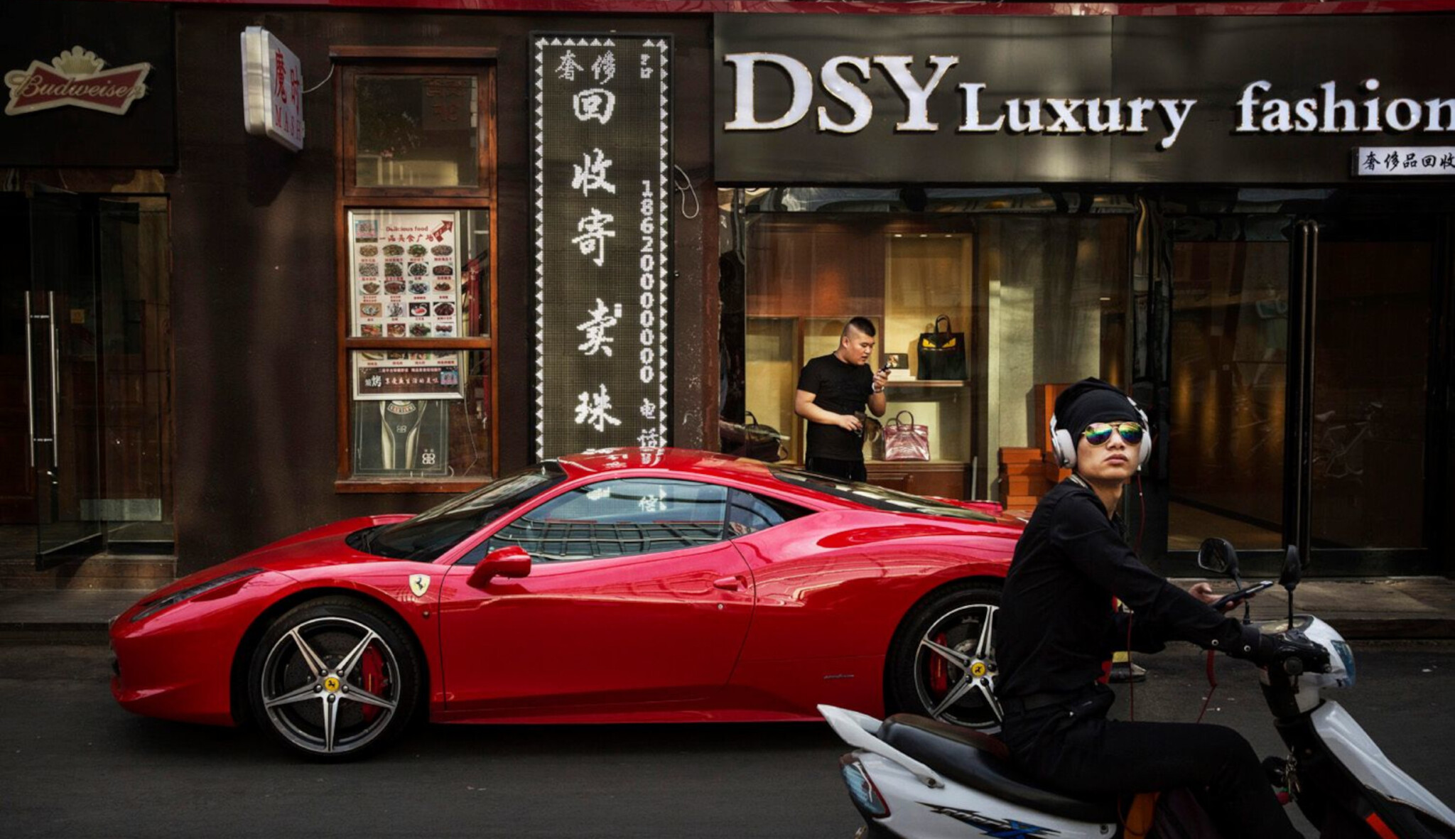 Stačil jeden projev. Čína kýchla a prodej luxusního zboží dostal zápal plic