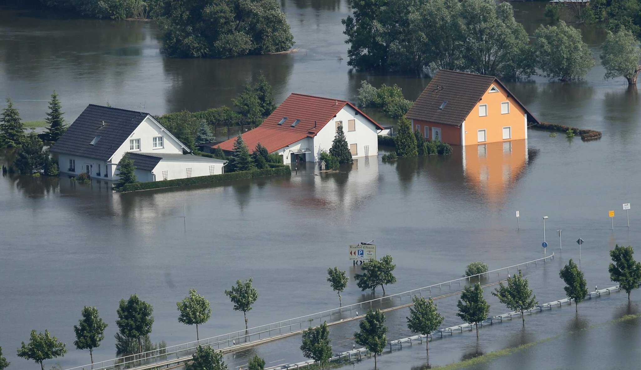 Změny klimatu devastují Evropu už nyní. Přinášejí povodně až devětkrát častěji