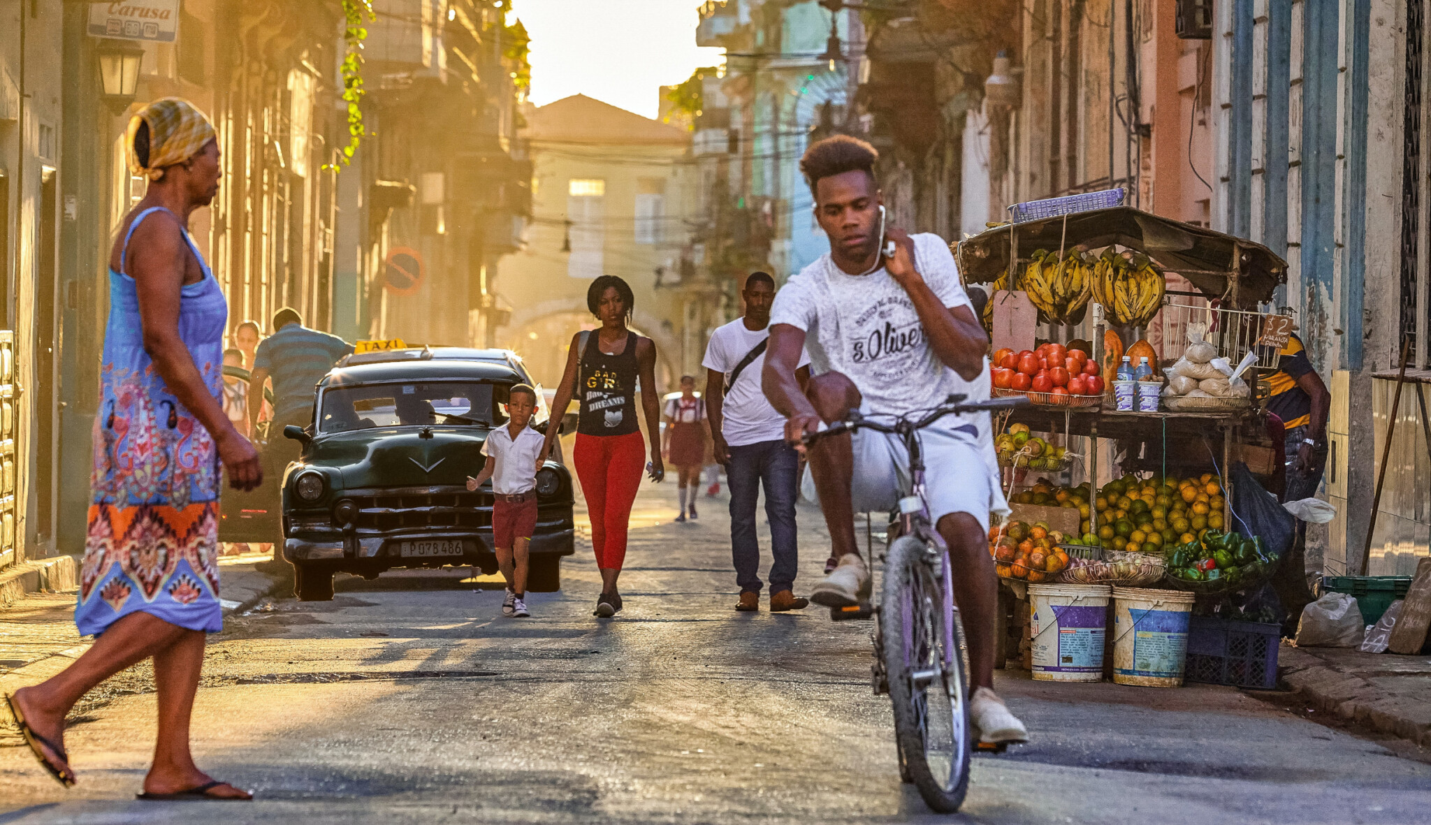 Kuba se inspiruje Salvadorem. Uzná bitcoin, kryptoměny ale přiškrtí