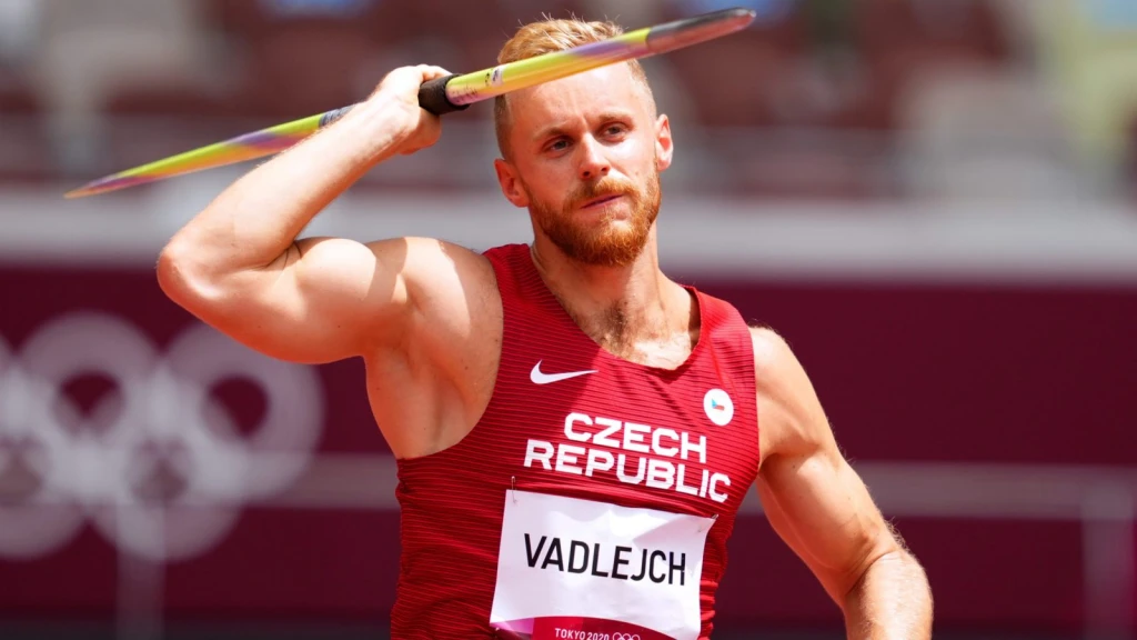 Stříbro a&nbsp;bronz! Oštěpaři Jakub Vadlejch a&nbsp;Vítězslav Veselý zazářili v&nbsp;Tokiu