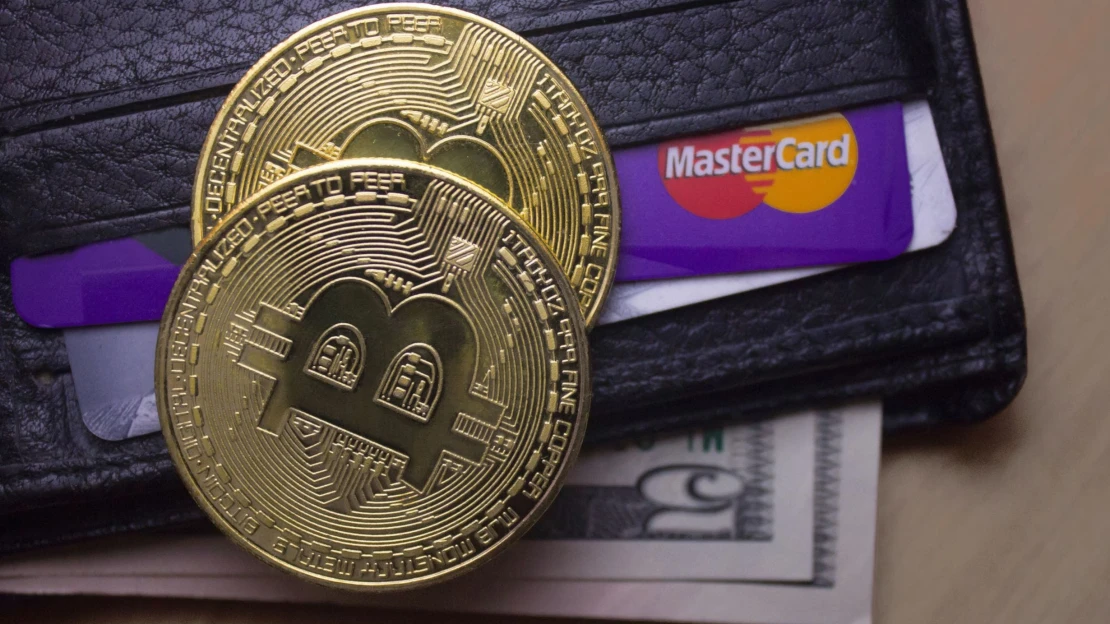 Mastercard si pohlídá transakce v kryptoměnách. Koupil si na to firmu