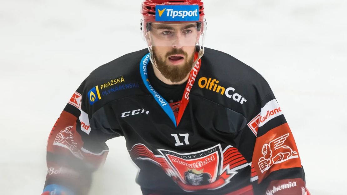 Obránce, který útočí. Hronek si v NHL vydělá 94 milionů za rok