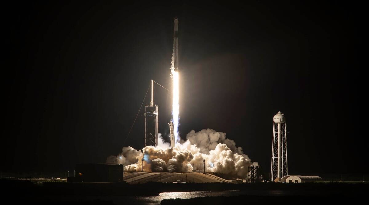 Tři dny v kosmu. Z Floridy odstartovala Muskova raketa  se čtyřmi vesmírnými turisty