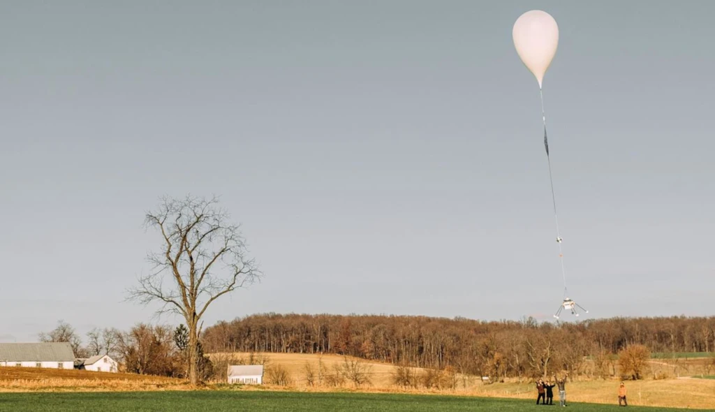 V časech raket a&nbsp;satelitů startup vsadil na balony. Mapuje Zemi a&nbsp;investoři se jen hrnou