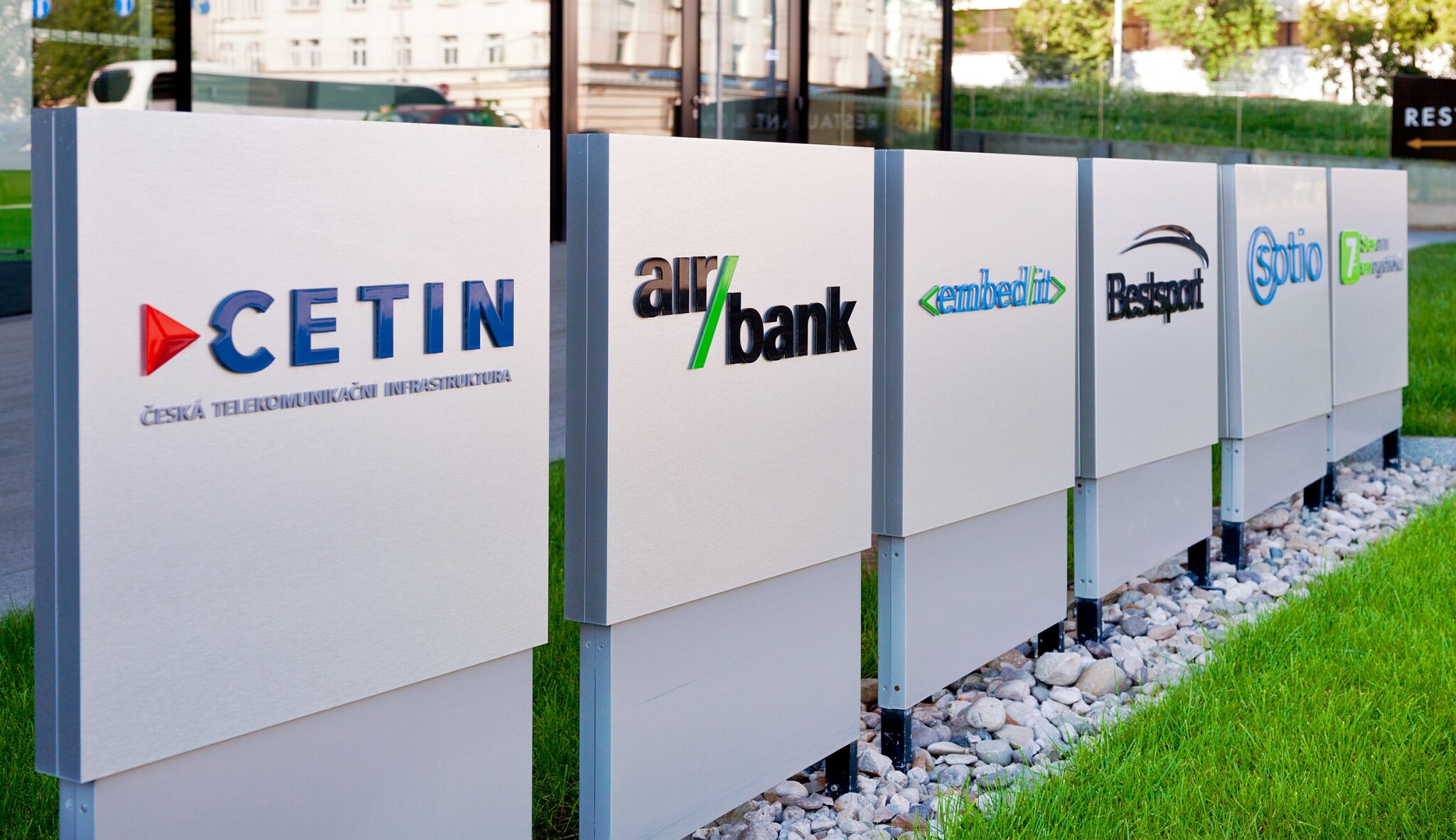 CETIN Group vstoupila na trh euroobligací. Emitovala dluhopisy v objemu půl miliardy eur