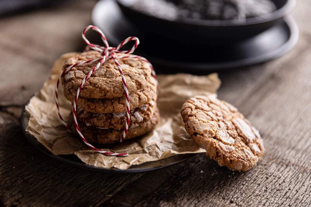 Křehké sušenky pro milovníky sladkého: obdarujte své nejbližší mandlovými cookies s&nbsp;exotickou vůní