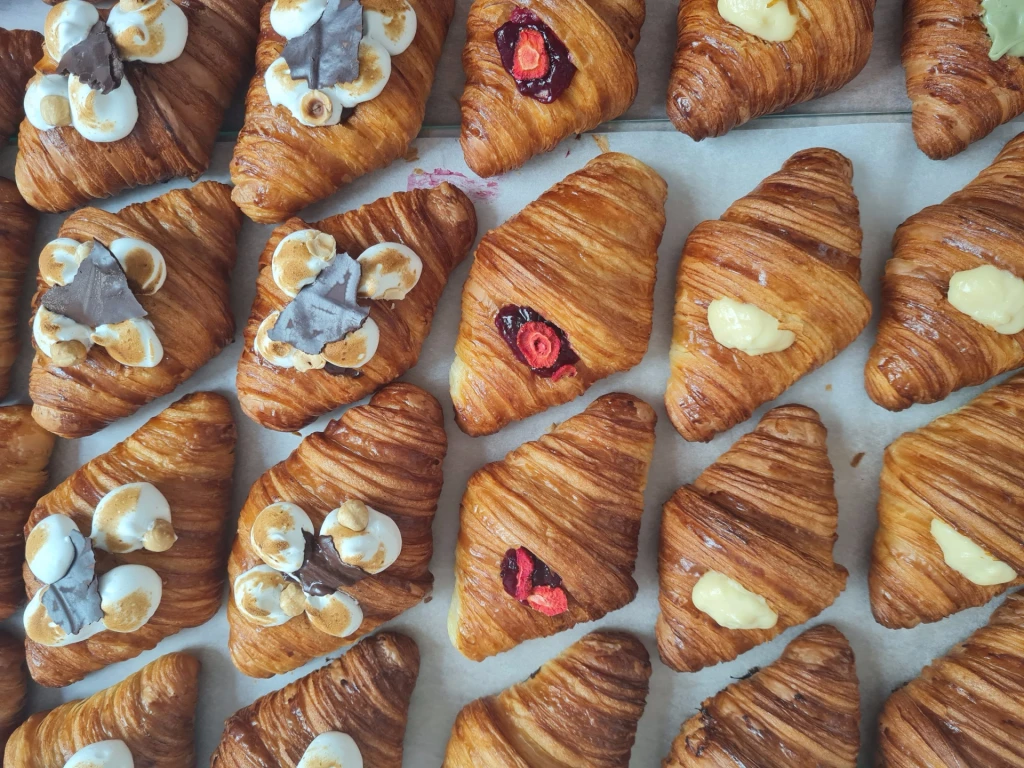 Croissanty od Prokopa. Strojař jich v&nbsp;centru Prahy upeče i&nbsp;250 denně