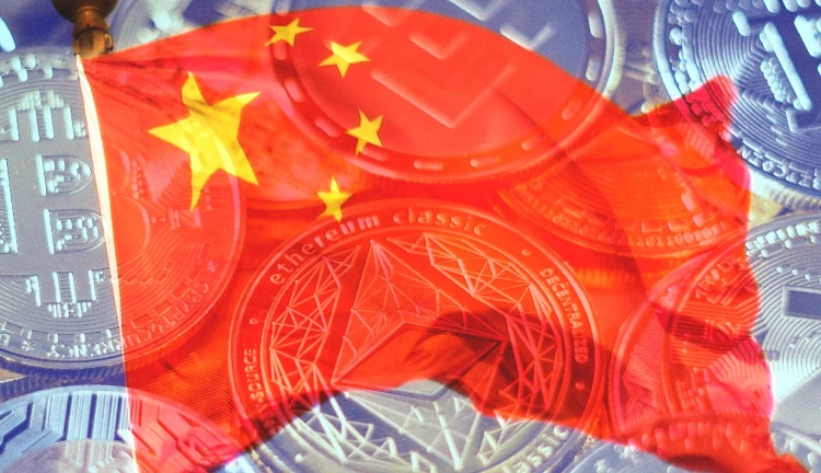 Čínská vlajka a kryptoměny