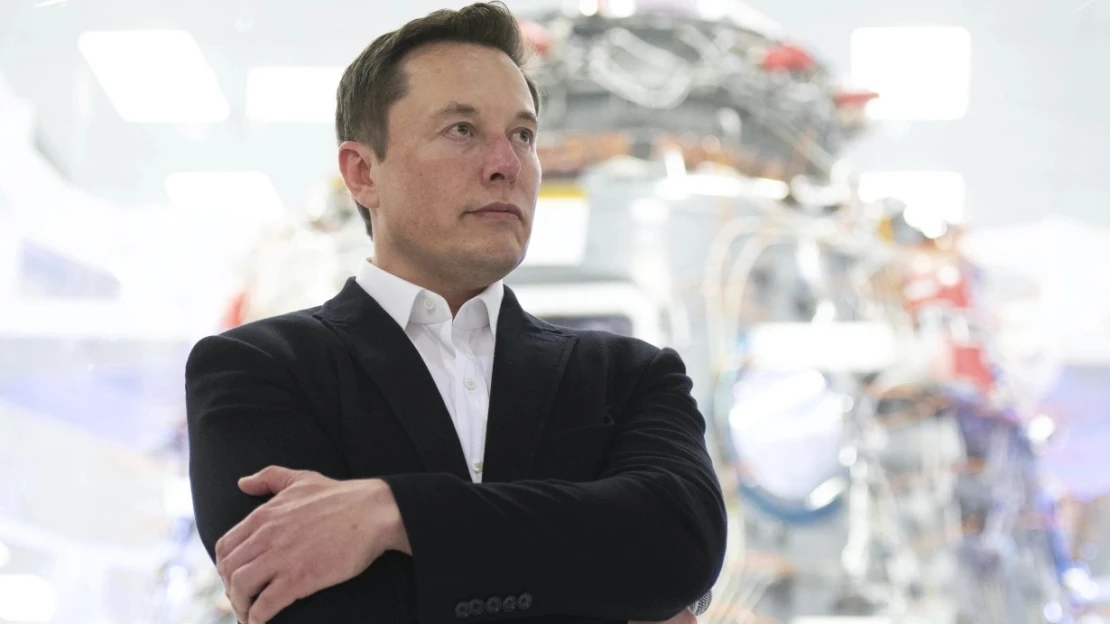 Čekání na robota. Musk překvapil prohlášením o prioritách Tesly