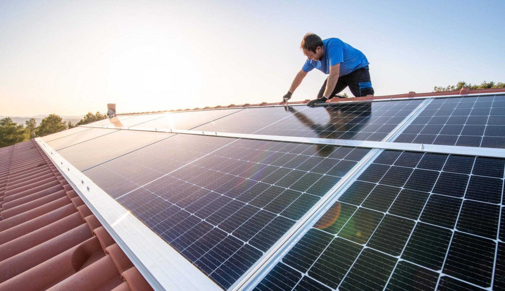 Češi se mohou utlouct po solárních panelech. Firmy nestačí uspokojovat poptávku