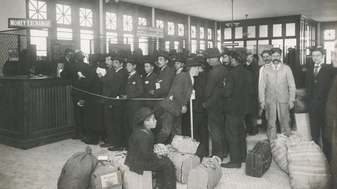 Tycooni i mafiáni, vítejte. Ellis Island byl nejslavnější branou Ameriky