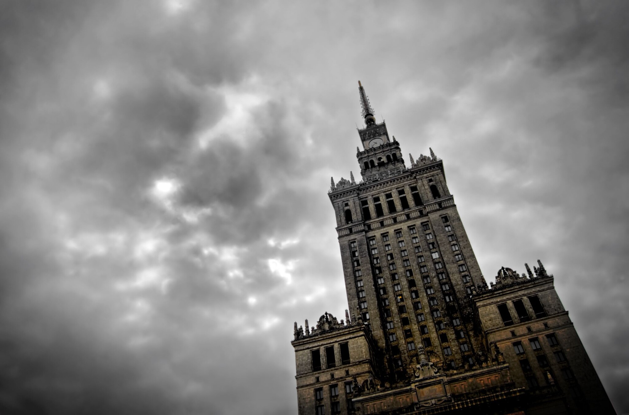 Polský prezident Duda vetoval zákon omezující zahraniční vlastnictví médií