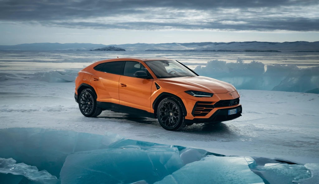 Rok boje o&nbsp;krále SUV. Ferrari nastupuje proti Porsche Cayenne a&nbsp;Lamborghini Urus