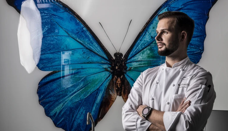 Šéfkuchař Jan Knedla ve své restauraci Papilio