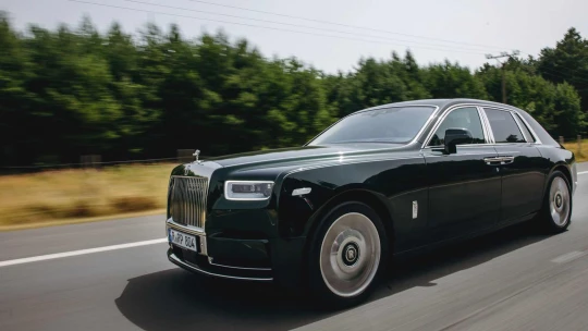 Rolls-Royce hlásí nejlepší rok své historie a&nbsp;chystá se na elektrickou budoucnost