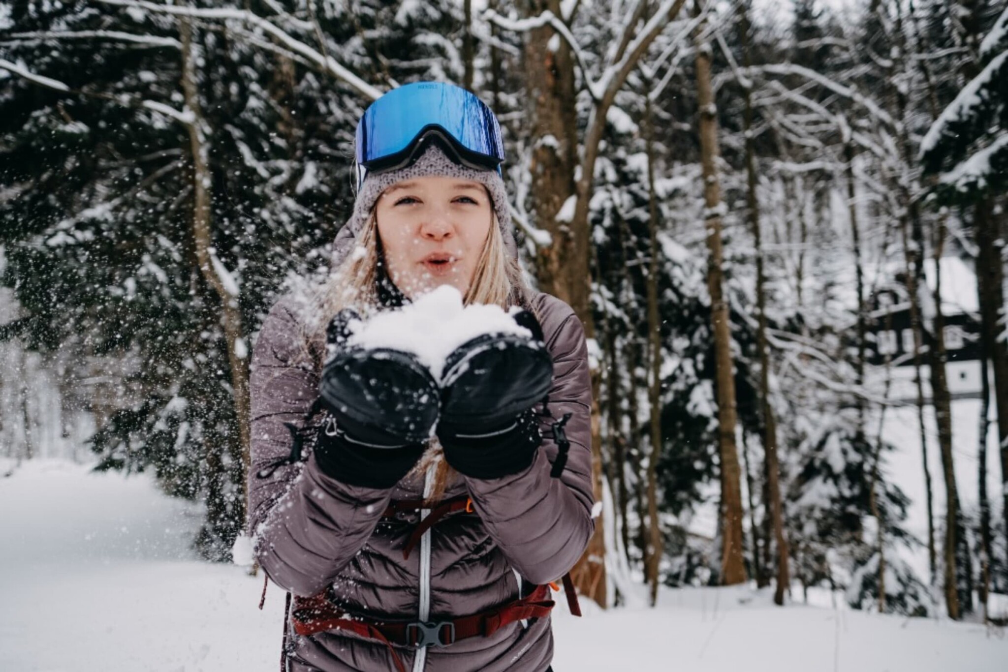 Práce snů, jásá vítězka výzvy české značky Hannah. Úkolem je sbírání zážitků