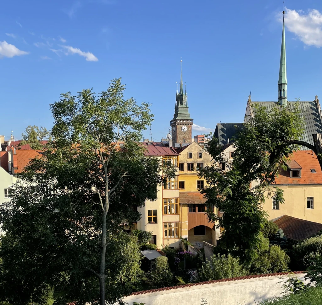 Guide to Pardubice: Gočár, sázky na koně i&nbsp;trendy podniky