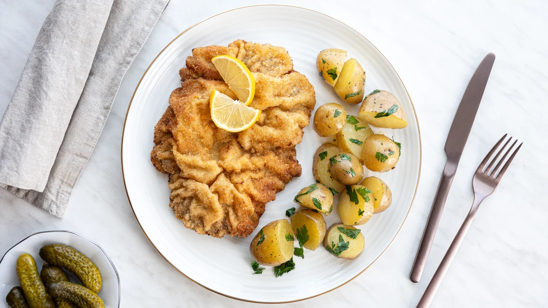 Wiener Schnitzel aneb řízek jako chlouba talíře. Legendární „vídeňák“ z telecí kýty je nepřekonatelný