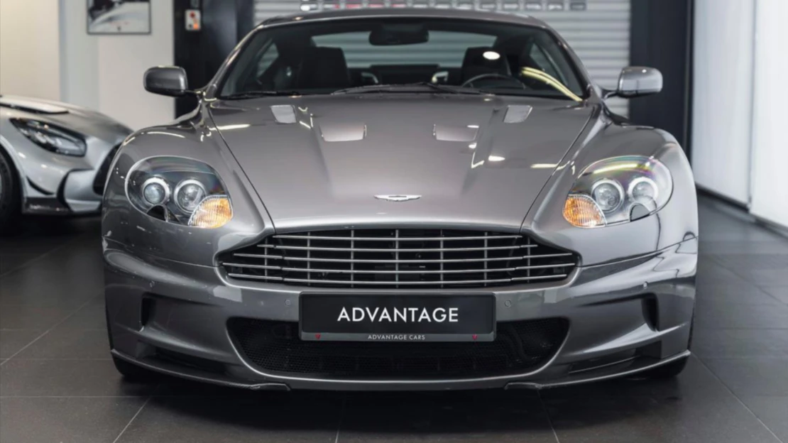 Aston Martin výměnou za armádní vybavení pro Ukrajinu. Český dárce draží auto agenta 007