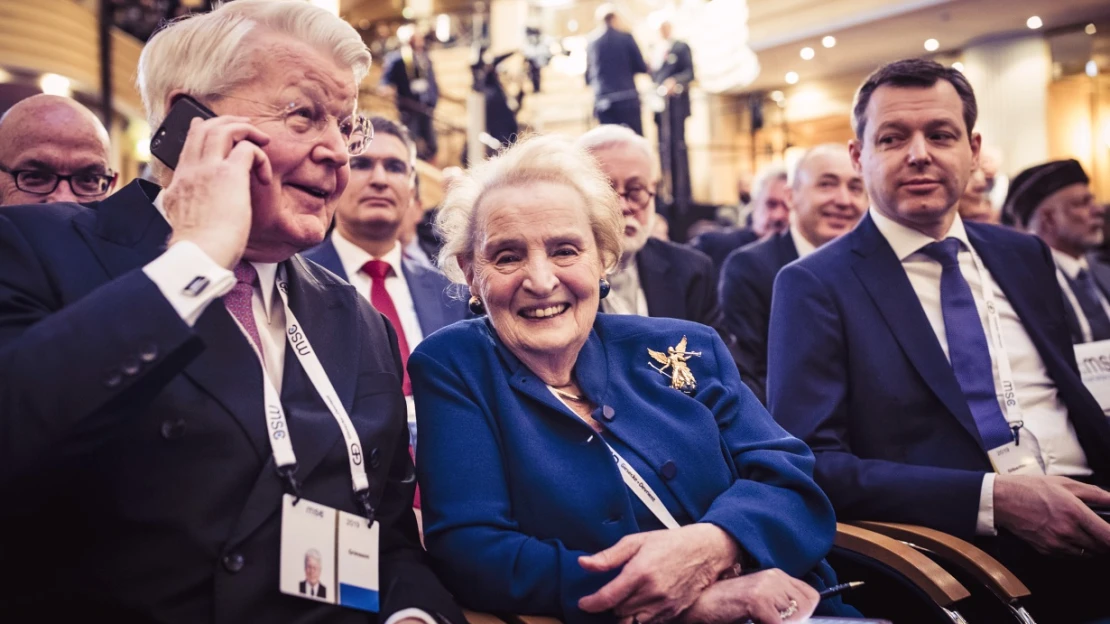 Na světě je spousta míst pro průměrné muže. Ale žádné pro průměrné ženy, řekla Forbesu Madeleine Albright