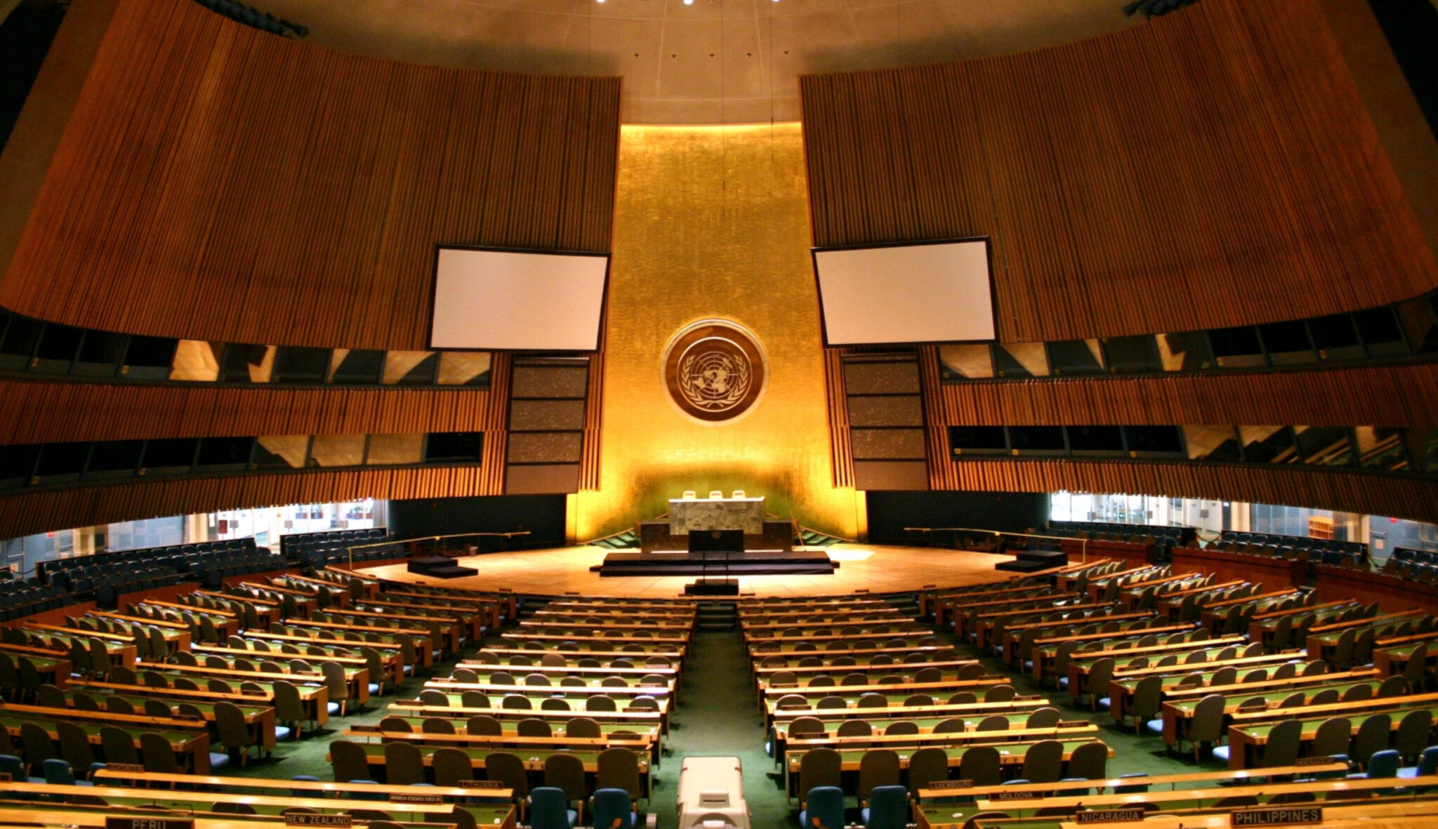 OSN odsoudilo ruskou agresi. Valné shromáždění vyzvalo ke stažení vojsk z Ukrajiny