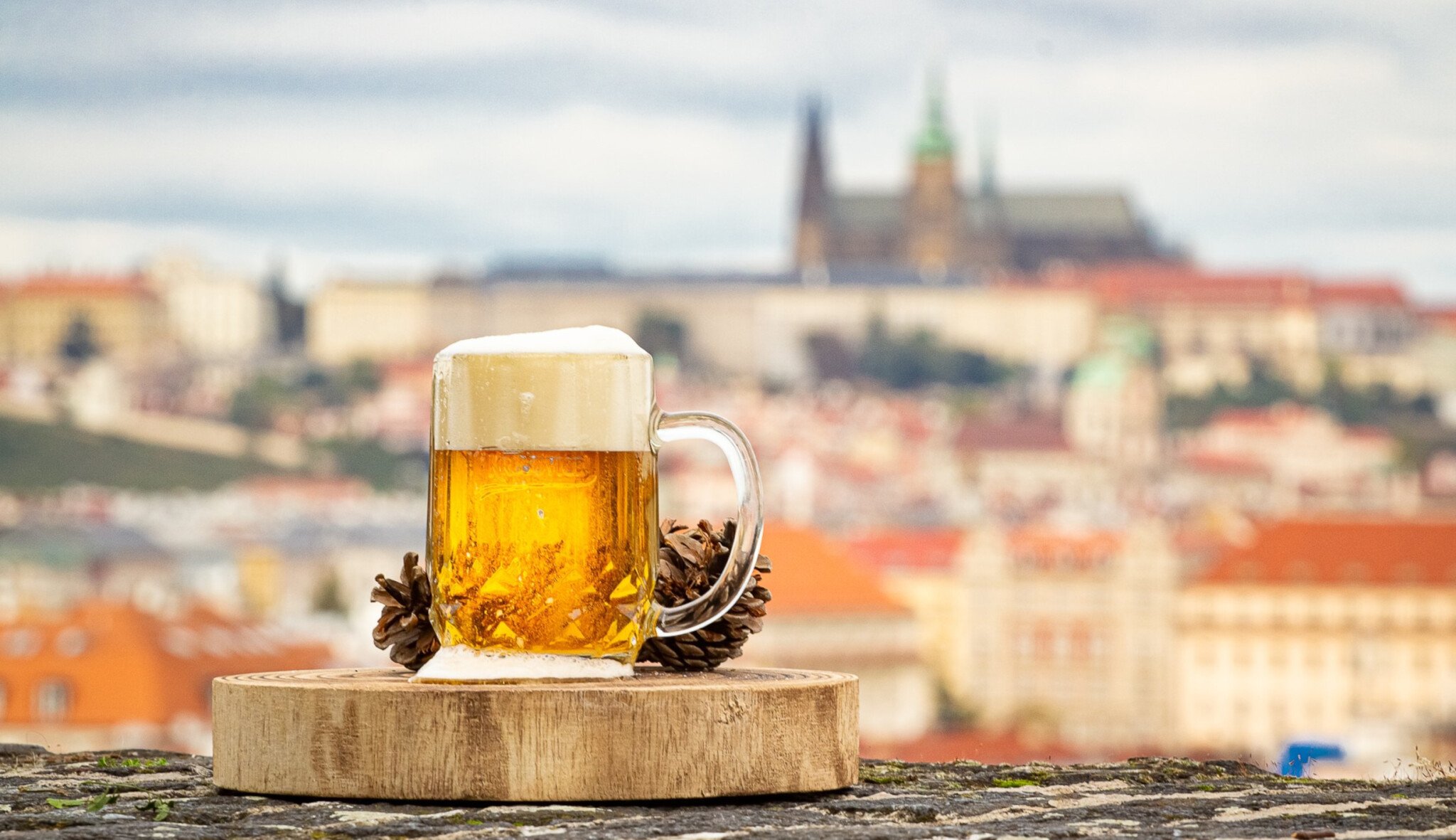 Praha, hlavní město hospod a barů. Nikde na světě jich podle studie není víc