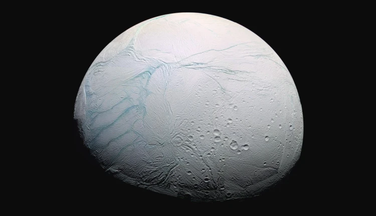 Saturnův měsíc Enceladus
